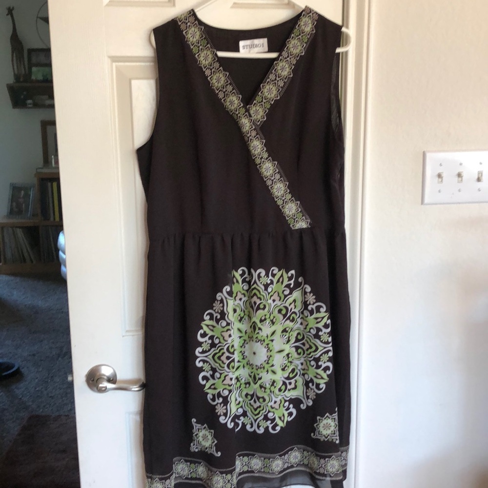 Pretty Dress Sz 18